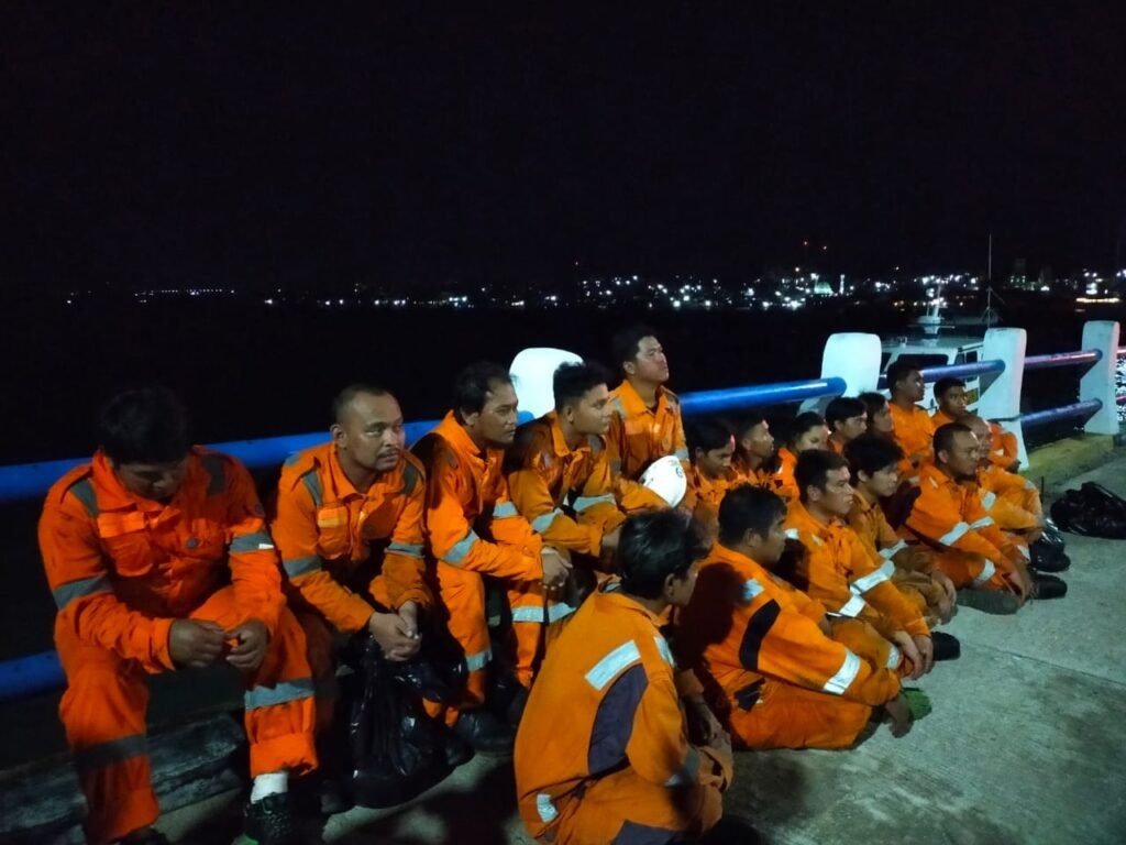 Kapal Tengker Tenggelam di Perairan Tanimbar, 18 ABK SELAMAT