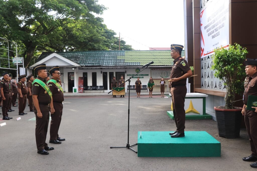 Pimpin Apel Pencanangan WBK: Kajati Maluku: Pastikan Tangani Korupsi dengan Tegas