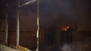 Warga Haya Bakar Gedung PT Waragonda Minerals Pratama