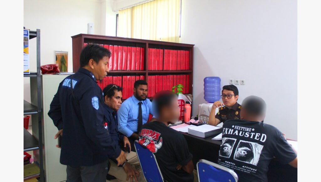 Jaksa Tahan 7 Penebang Kayu Hutan SBT
