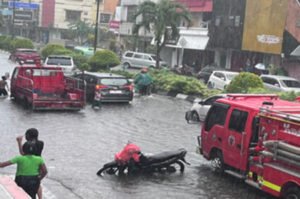 Banjir Kepung Jalan Ay Patty, BMKG Warning Potensi Cuaca Buruk di Maluku
