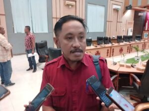 Dishub Tinjau Kerusakan Jalan di Leitimur Selatan