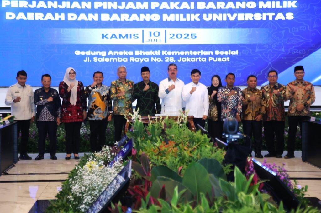 Gubernur Maluku Hadiri Teken Pinjam Pakai BMD Sekolah Rakyat