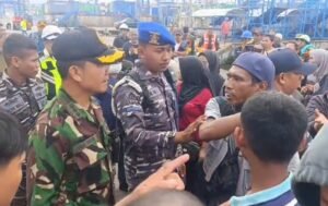 Bocah Asongan Dianiaya, Dagangan Dibuang