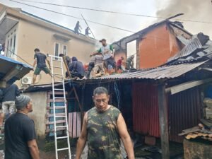 9 Rumah Warga Batumerah Ludes Terbakar