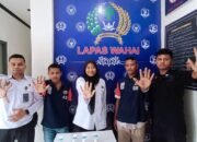 Petugas dan Warga Binaan Lapas Wahai Tes Urine